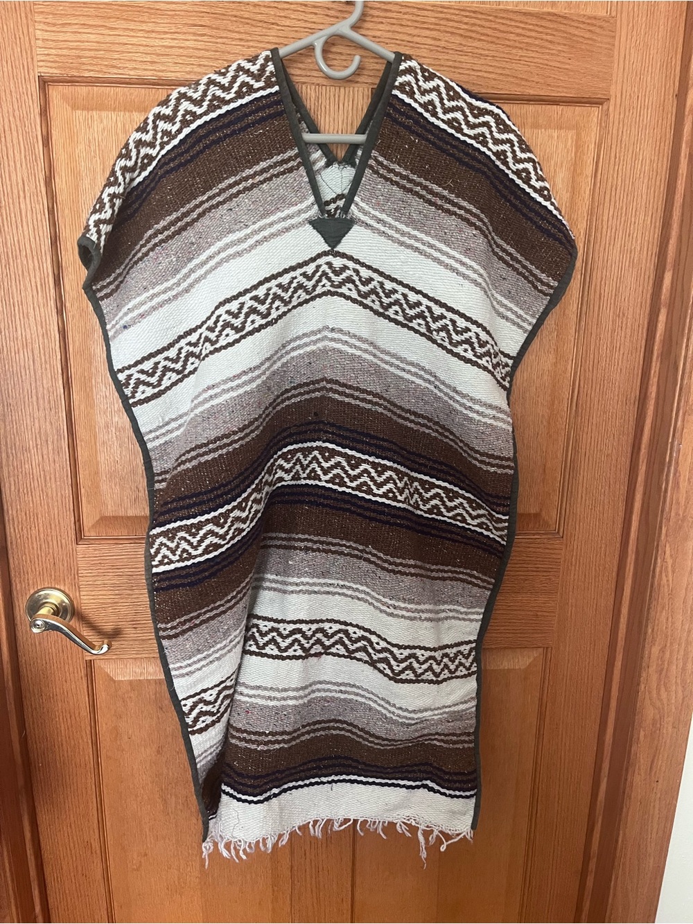 Video southwest Brown & Cream Striped V-Neck Women's blanket Poncho